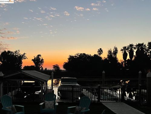 4526 Sandmound Blvd, Oakley CA  94561-5026 exterior