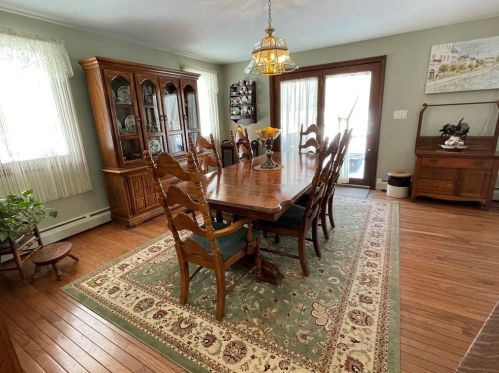 128 Pound Rd, Cumberland RI  02864-2706 exterior