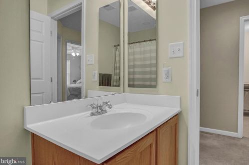 250 Savanna Dr, Pottstown PA  19465-6603 exterior