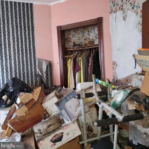 4929 Hazel Ave, Philadelphia PA 19143-2086 exterior