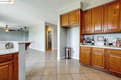 310 Malicoat Ave, Oakley CA  94561-2757 exterior