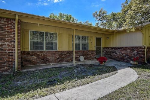 1030 Crystal Lake Rd, Lutz, FL 33548-4436