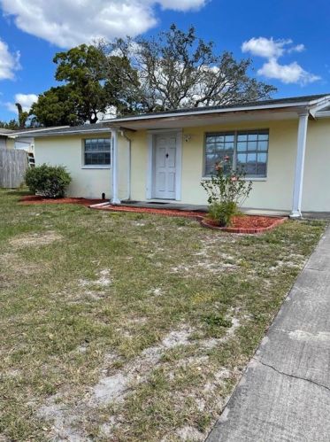 9510 Rainbow Ln, Port Richey, FL 34668-4368