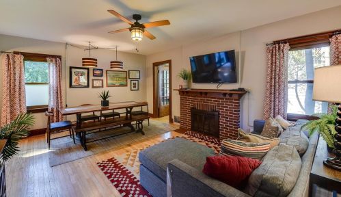 4134 Nakoma Rd, Madison, WI 53711-3019