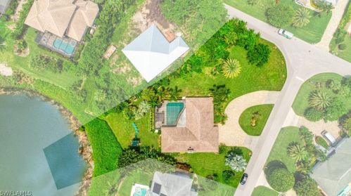 1224 Kittiwake Cir, Sanibel FL  33957-3608 exterior