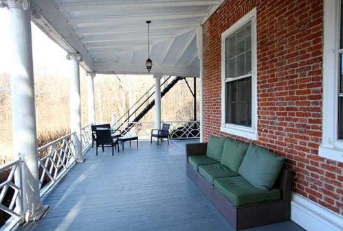 98 Miller Rd, Rhinebeck NY  12572-3558 exterior