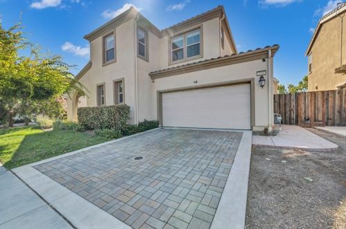 2591 Fallingtree Dr, San Jose, CA 95131-1997