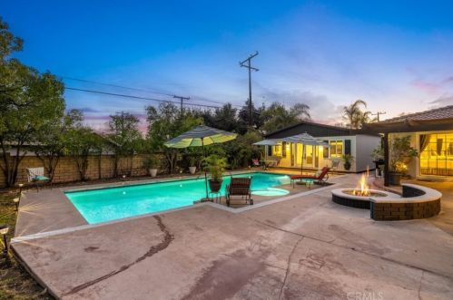 1350 Comstock Ave, Glendora CA 91741-2721 exterior