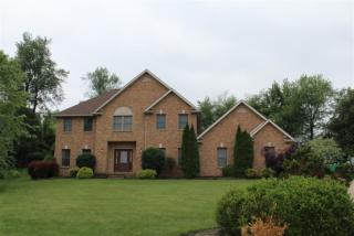 5017 Violet Knoll Ave, Canton, OH 44705-3275