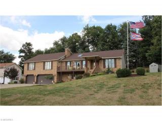 7091 Ponteberry St, Canton, OH 44718-1332