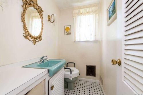 117 Magnolia Ave, Mount Vernon NY  10553-1244 exterior