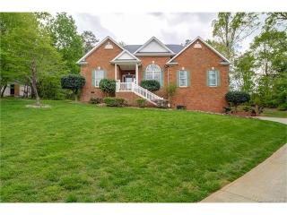 2041 Fox Hunt Dr, Monroe, NC 28110-7858