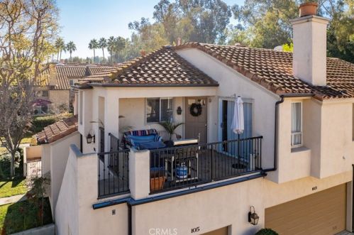 105 Corsica Dr, Newport Beach, CA 92660-3237