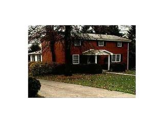 610 Driftwood Dr, Pittsburgh, PA 15238-2516