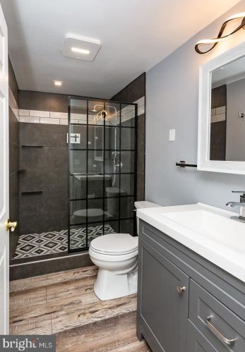 2429 Larkin Rd, Boothwyn PA  19061-2616 exterior