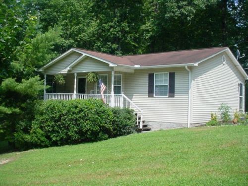 233 Cove Cir, Caryville, TN 37714-3145