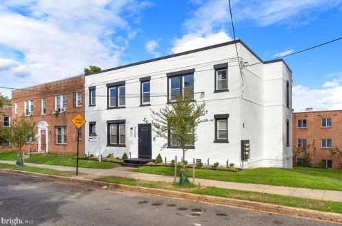 3520 Ely Pl, Washington, DC 20019-3087