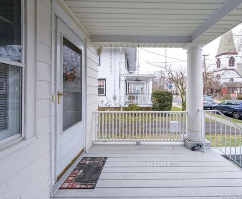 30 Second Ave, New Rochelle, NY 10803-1418