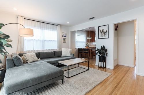 609 31st St, Long Beach CA  90806-1330 exterior