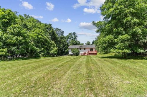 207 State Route 94, Warwick NY  10990-2630 exterior