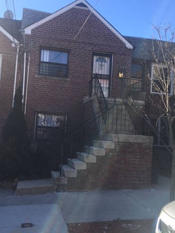 756 231st St, Bronx, NY 10466-4106
