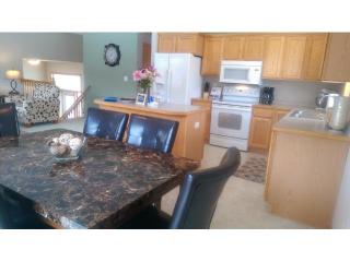 165 Pintail Dr, Hammond WI  54015-5054 exterior
