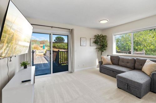 1322 Hamilton Ln, Escondido CA  92029-4316 exterior