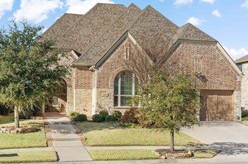 8904 Bluestem Dr, Argyle, TX 76226-5601