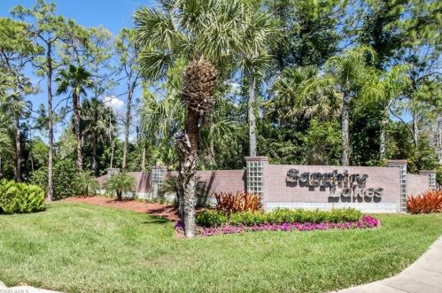 660 Luisa Ln, Naples FL  34104-9428 exterior