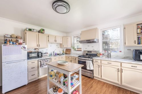 707 17th Ave, Whitaker PA  15120-2031 exterior