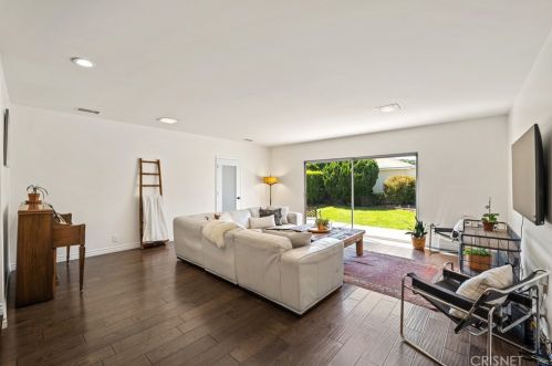 15109 Doty Ave, Lawndale CA  90260-2319 exterior