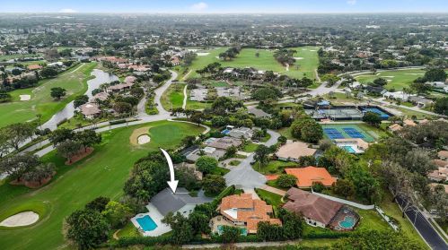 4315 Lakewood Dr, Delray Beach FL  33445-9004 exterior