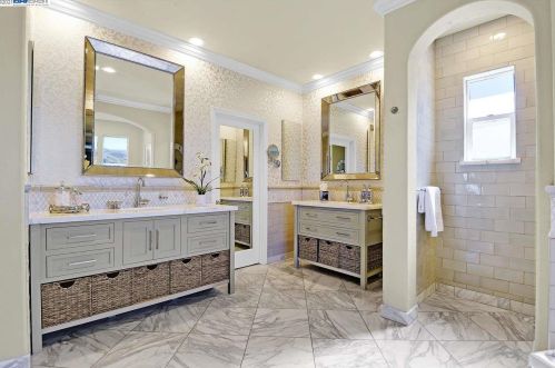 10890 Inspiration Cir, Pleasanton CA 94568-5560 exterior