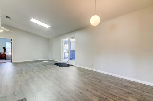 2854 Trailwood Dr, Palm Harbor FL  34684-3250 exterior