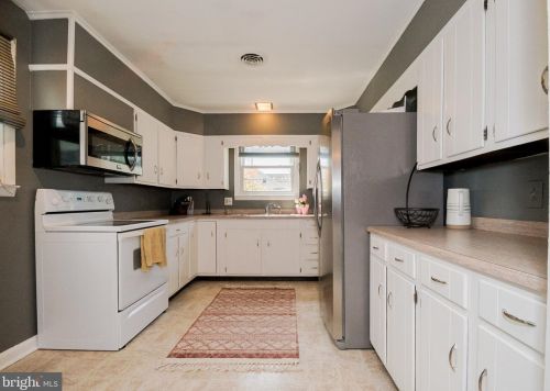 14 Dr, Camden-Wy DE  19934-1108 exterior