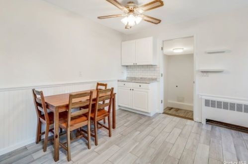 516 Greene Ave, North Lindenhurst NY  11757-3449 exterior