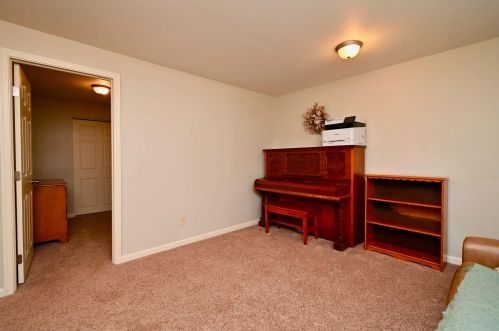 3508 Misty Creek Dr, Covington KY  41018-2627 exterior