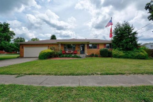 5300 Winslow Dr, Louisville, KY 40272-4344