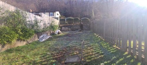 13 Erie Ave, Glassport PA  15045-1308 exterior