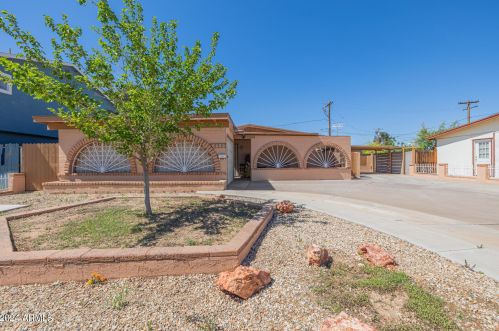 6020 65th Ave, Glendale, AZ 85301-4904