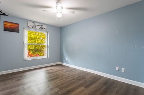 707 Shore Dr, Oldsmar FL  34677-4305 exterior