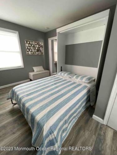 318 Hamilton Ave, Pelican Island NJ  08751-2324 exterior