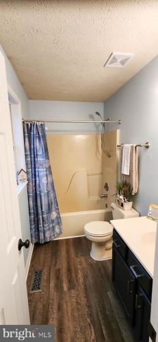 12007 Falcon Ridge Dr, Fredericksburg VA  22407-7347 exterior