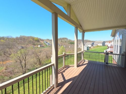 6044 Middlefield Dr, Mc Donald PA  15057-3562 exterior