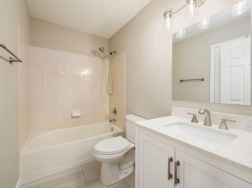 231 Stonemast Loop, Pataskala OH  43062-7322 exterior