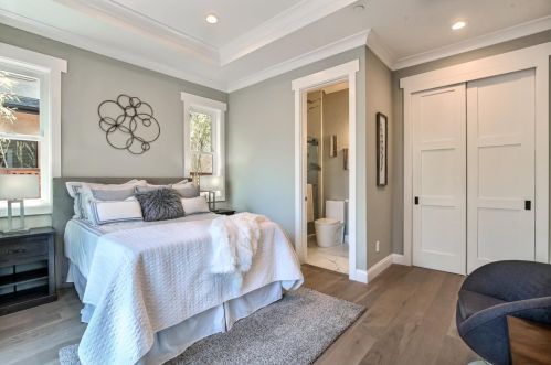 575 Beresford Ave, Redwood City CA  94061-4205 exterior