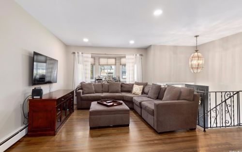 315 Concord St, Huntington Station NY  11746-6829 exterior