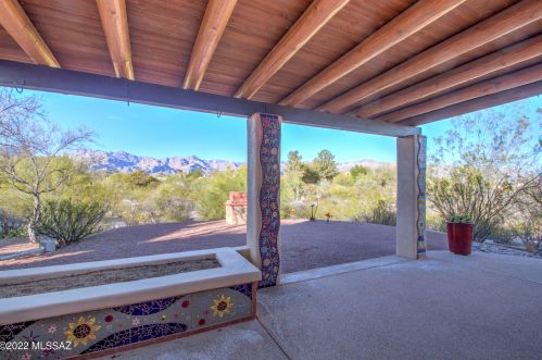 8427 Prince Rd, Tucson, AZ 85750-2924
