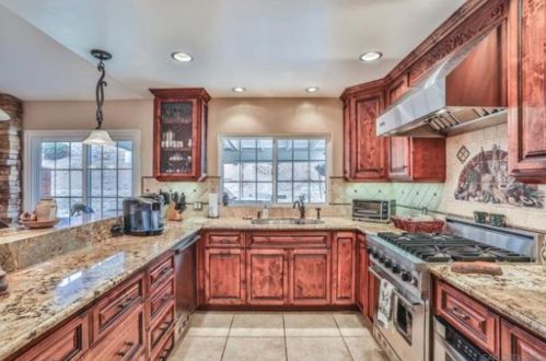 1850 Treseder Cir, El Cajon CA  92019-3829 exterior