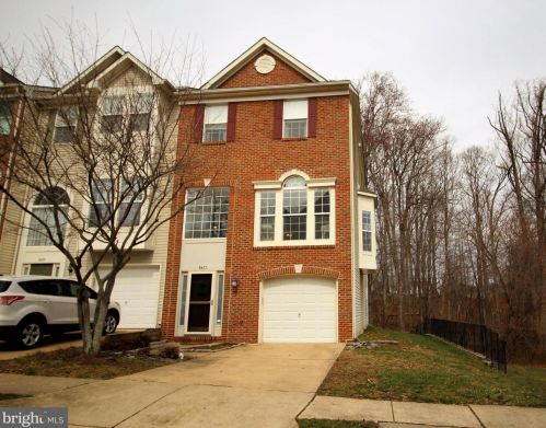 8427 Carmela Cir, Springfield VA  22153-4016 exterior